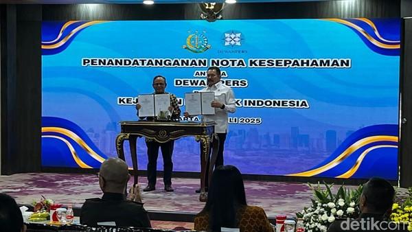 <b>Kejagung dan Dewan Pers Teken Nota Kesepahaman Terkait Kemerdekaan Pers</b>