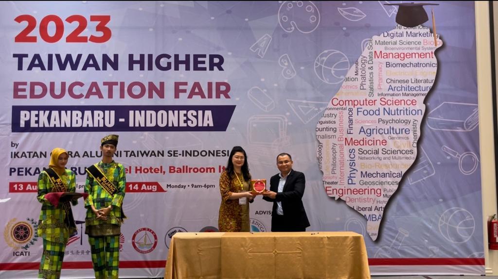 Unilak Jalin Kerja Sama Internasional dengan 3 Universitas dari Taiwan