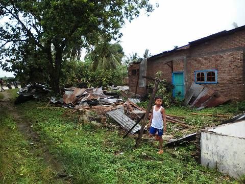 Puting Beliung Terjang 3 Desa di Simalungun, 24 Rumah Rusak