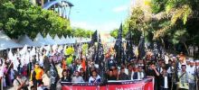 ribuan-umat-islam-riau-padati-jalan-cut-nyak-dhien-pekanbaru-demo-penjarakan-ahok