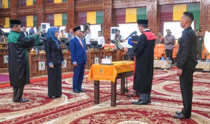 <b>Rapat Paripurna DPRD Rohil, Ilhami Resmi Dilantik sebagai Ketua Dewan Periode 2024-2029</b>