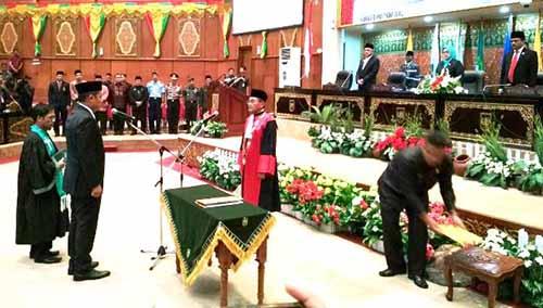 Kordias Resmi Jadi Pimpinan DPRD Riau Sisa Masa Jabatan 2014-2019