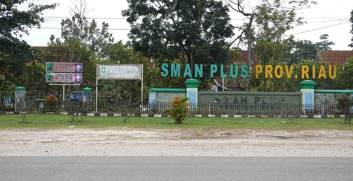 Peminat Besar, Pendaftar SMA Negeri Plus Provinsi Riau Plus Capai 1.189 Peserta