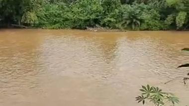 bsejumlah-sungai-di-riau-diduga-tercemarb