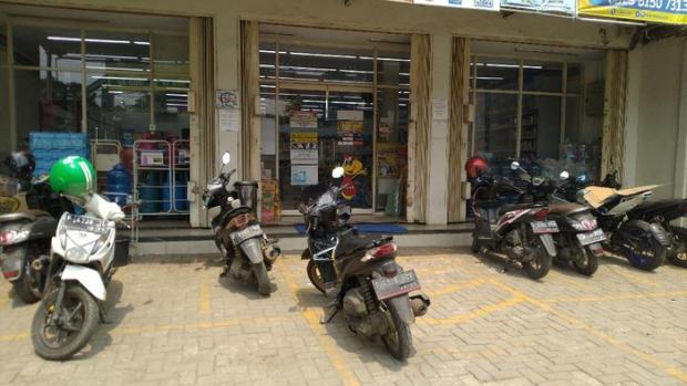 Parkir Minimarket di Pekanbaru Kini Berbayar Rp2.000, Warga Keberatan