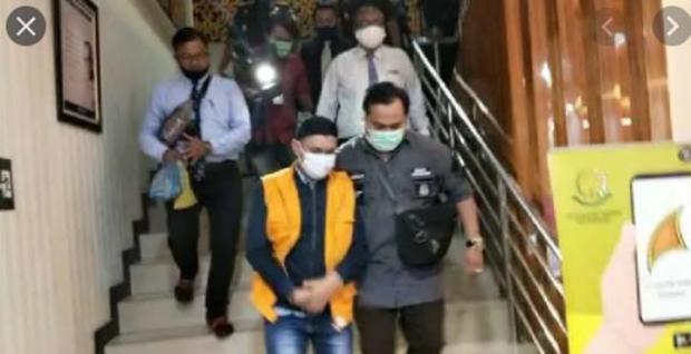 Terjerat Korupsi Dana PMBRW, Mantan Camat Tenayanraya Ditahan Kejari Pekanbaru Selesai Diperiksa Selama 6 Jam