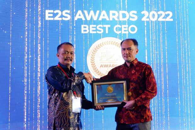 Direktur Utama PHR Raih Penghargaan Best CEO di E2S Award