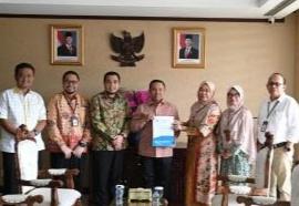 bgubernur-riau-abdul-wahid-resmi-diangkat-menjadi-anggota-dewan-pertimbangan-unrib