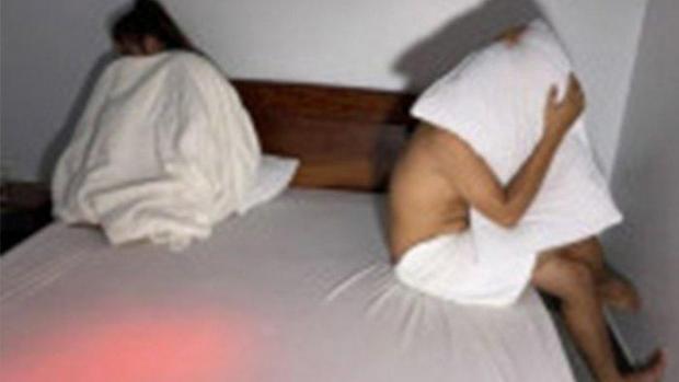 Sepasang Pelajar di Kepri Tertidur Usai Berhubungan Badan di Kamar si Gadis, Terbangun karena Ayah Dobrak Pintu