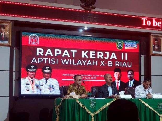 Aptisi Riau Desak Pemprov Anggarkan Beasiswa untuk Dosen