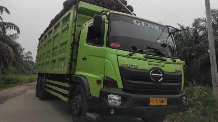 <b>Gubernur Abdul Wahid Geram Banyak Truk ODOL Berplat Non BM di Riau: Pajak Tak Masuk, Jalan Hancur</b>