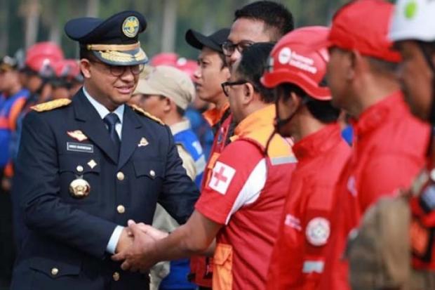 Anies Baswedan Kirim 65 Orang Satgas ke Riau untuk Bantu Padamkan Karhutla