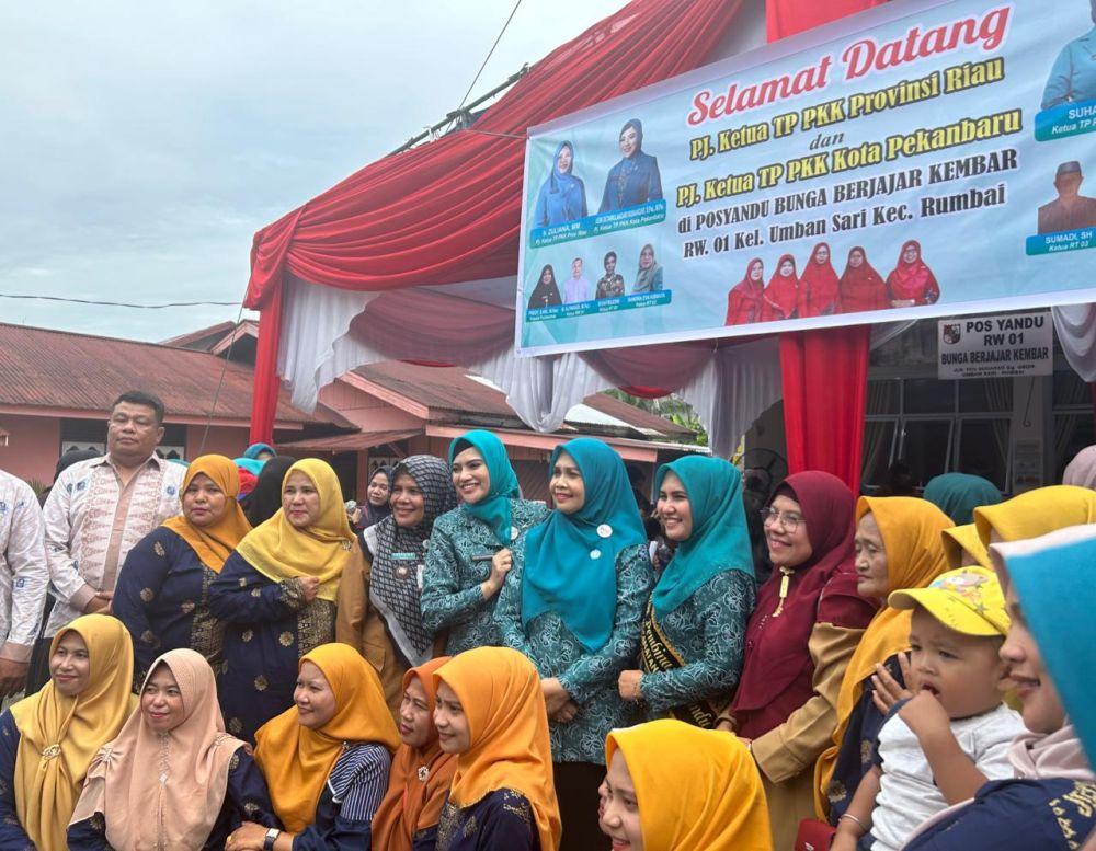 <b>Para Ulama dan Cerdik Pandai di Riau Diminta Ikut Sosialisasikan Program Imunisasi Polio</b>