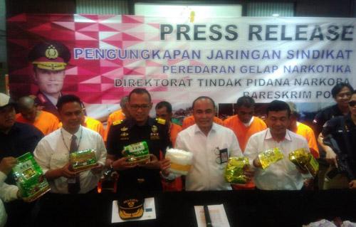 Bareskrim Sita 38 Kg Sabu-sabu Jaringan Malaysia-Aceh dan Masih Bagian dari Kelompok yang Ditangkap BNN di Pekanbaru