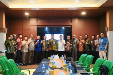 bwujudkan-tata-kelola-bumd-profesional-dan-bebas-korupsi-kpk-bangun-sinergi-dengan-brk-syariahb