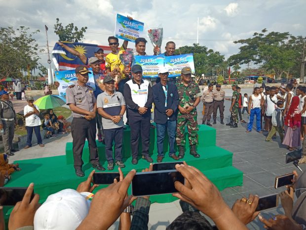 Kalahkan Jakarta dan Malaysia, Tim PODSI Bekasi Juara <i>Siak International Serindit Boat Race</i> 2019