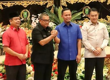 dprd-riau-gelar-paripurna-pemberhentian-syamsuar-edy-natar-jabat-plt-gubernur-dan-diusulkan-menjadi