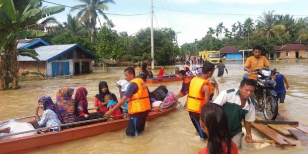 Hujan Semalaman, Puluhan Rumah di Rohul Terendam Banjir