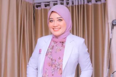 bdokter-cantik-ini-jadi-tersangka-pencemaran-nama-baik-garagara-pernyataan-di-instagramb