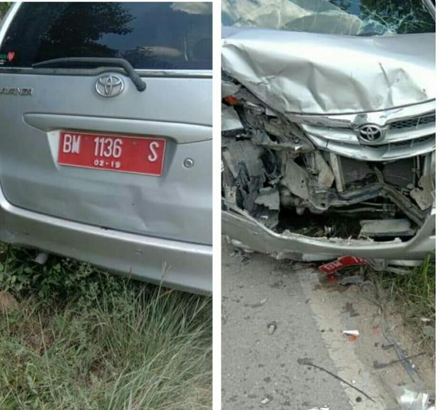 Terlibat Kecelakaan, Mobil Pelat Merah di Siak Ringsek, 4 Orang Diduga Mengalami Luka Berat