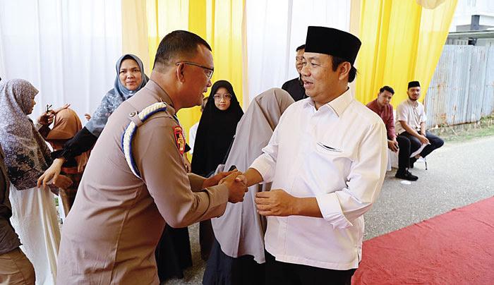 Ketua DPRD Riau Yulisman Gelar <i>Open House</i> untuk Masyarakat saat Lebaran