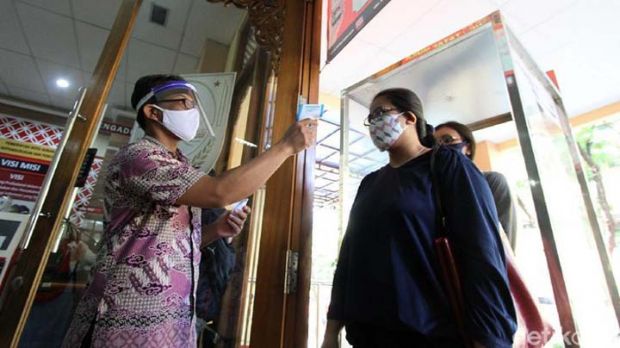 Akibat Tidak Patuhi Protokol Kesehatan, Pemerintah Cabut Izin Operasional 146 Perusahaan