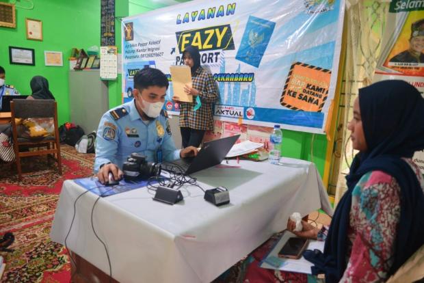DMDI Riau akan ke Melaka, Imigrasi Pekanbaru Layani <i>Eazy Passport</i>