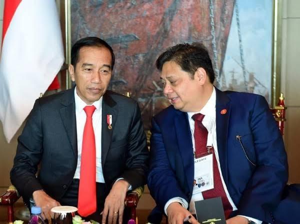 Hasto Sebut Airlangga Sukses Atasi Pandemi dan Pulihkan Ekonomi