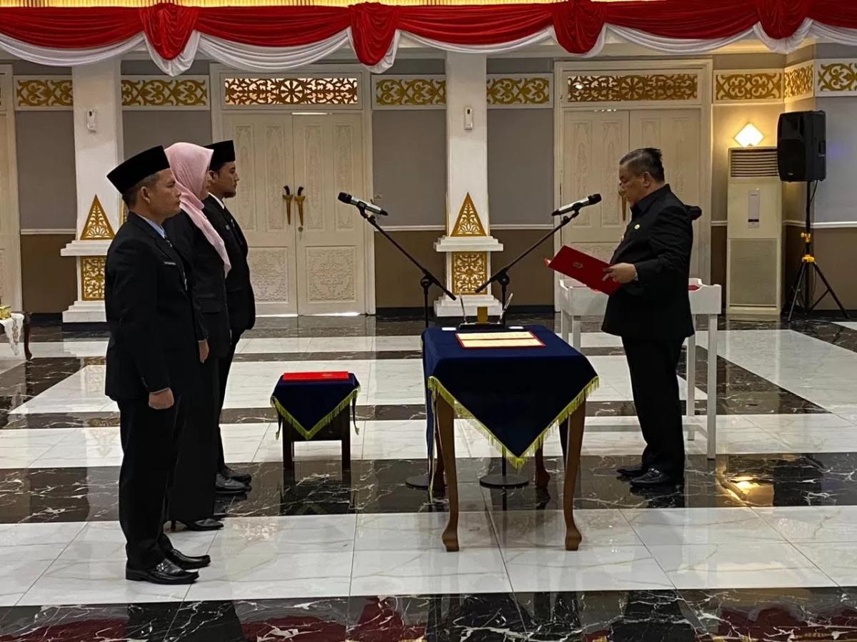 <b>Dari Empat Pejabat Eselon II Hasil Seleksi JPTP, Hanya Tiga yang Dilantik Penjabat Gubernur Riau. Kenapa?</b>