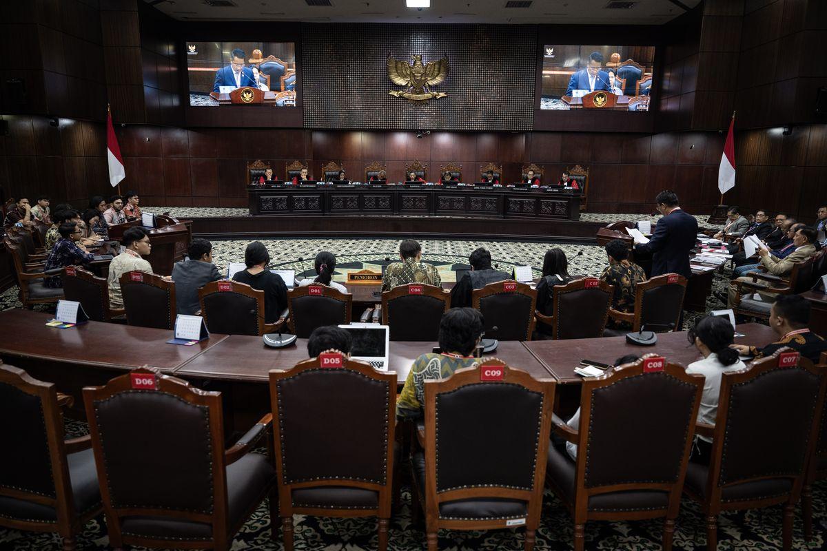 <b>MK Tegaskan Wakil Menteri Dilarang Rangkap Jabatan, Pakar HukumTata Negara: Sudah Jelas dan tak Perlu Diperdebatkan</b>