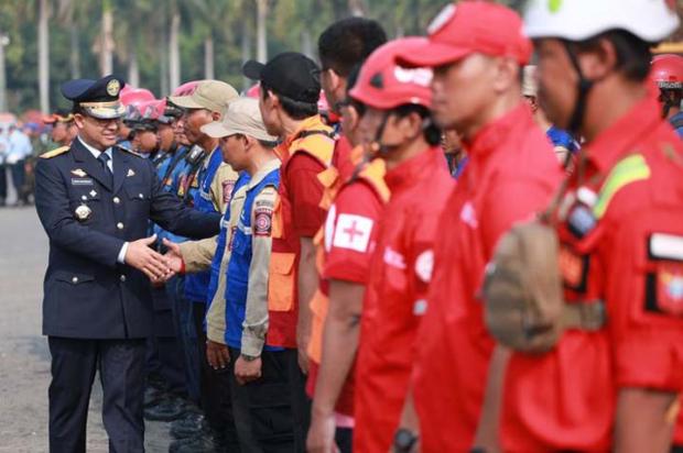 Ditolak Pemprov Riau, Bantuan dari DKI untuk Padamkan Karhutla Dialihkan ke Kalteng, Jambi Juga Berharap…