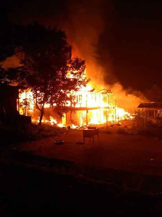 Pasar Usang Pangkalanpanduk Kerumutan Pelalawan Terbakar, 9 Kios dan Rumah Ludes Dilalap Api