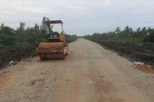 Jalur Darat yang Menghubungkan Kecamatan Rangsang dan Rangsang Barat di Kabupaten Kepulauan Meranti ”Mangkrak”