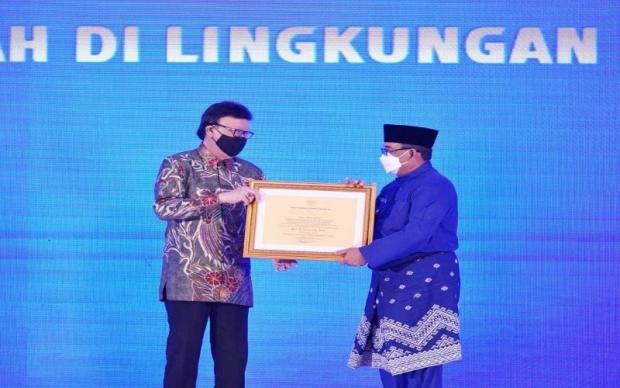 Riau Raih Dua Anugerah Kearsipan