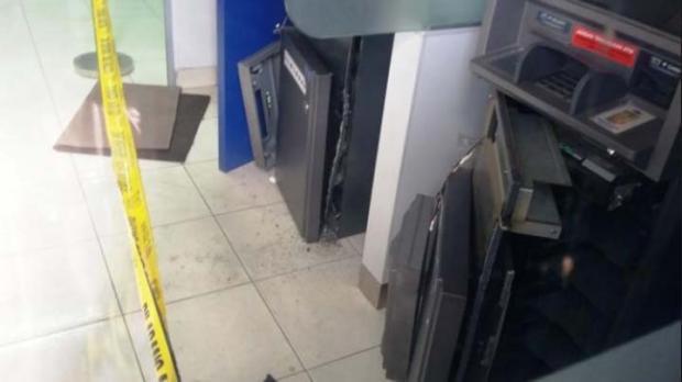 Lumpuhkan Sekuriti dengan Ditembak, Komplotan Perampok Nyaris Gondol Mesin ATM di Pekanbaru