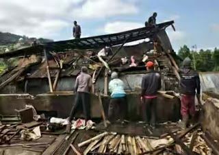 Puting Beliung Robohkan Pohon dan Rusak 7 Rumah di Desa Simpang Gaung Inhil