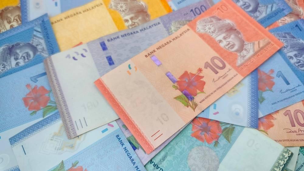 <b>Tersangka Korupsi Bakar Uang Tunai Rp3,8 Miliar untuk Hilangkan Bukti saat Rumahnya Digerebek</b>