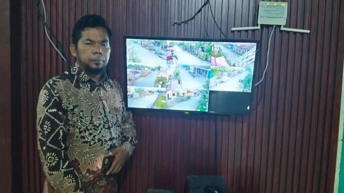 <b>Kisah Inspiratif Ketua RT di Kulim Pekanbaru Sumbangkan Seluruh Insentif Pribadi Demi Keamanan Warga</b>