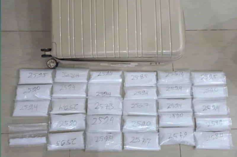 <b>Sebagian dari 13 Kg Sabu yang Hendak Diselundupkan Ternyata Disimpan di Sebuah Rumah Kawasan Kulim Pekanbaru</b>