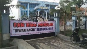 Buntut Konflik Partai, Kantor DPW PAN Riau Disegel Sejumlah Kader saat Hendak Dikunjungi Ketua Umum DPP Zulkifli Hasan