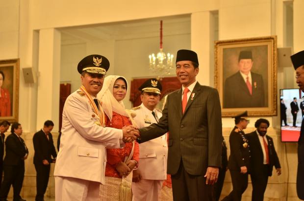 Sah, Syamsuar-Edy Nasution Jadi Gubernur dan Wakil Gubernur Riau