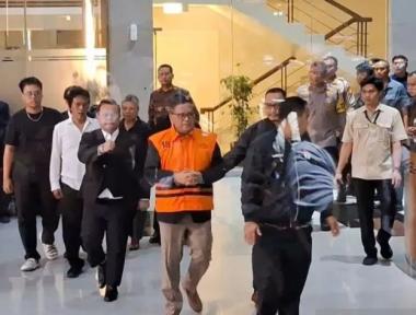 bterkait-kasus-suap-dan-perintangan-penyidikan-perkara-buron-harun-masiku-sekjen-pdip-hasto