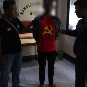 Kisah Seorang Pemuda di Tembilahan, Ketiban Sial setelah Pakai Kaos Bergambar Palu Arit, ”Saya Nggak Tahu kalau Itu Lambang Komunis”