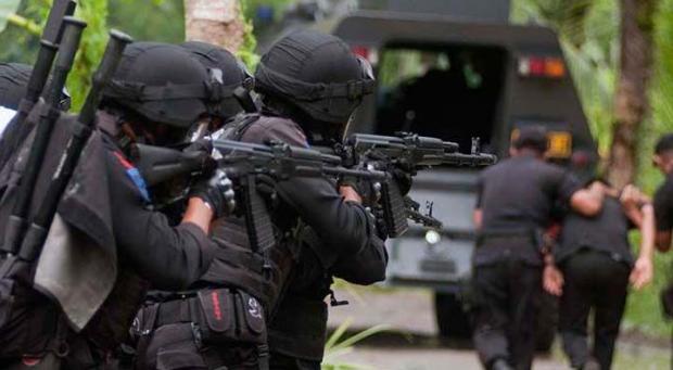 Dua Terduga Teroris yang Ditangkap di Rokan Hilir Terkait Penyerangan Mapolda Riau