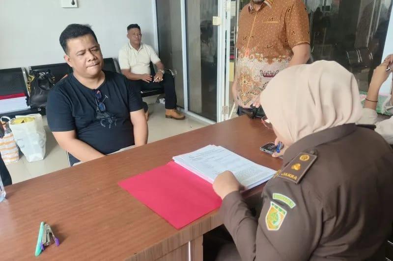 <b>Mantan Dirut RSD Madani jadi tahanan jaksa atas dugaan penipuan</b>