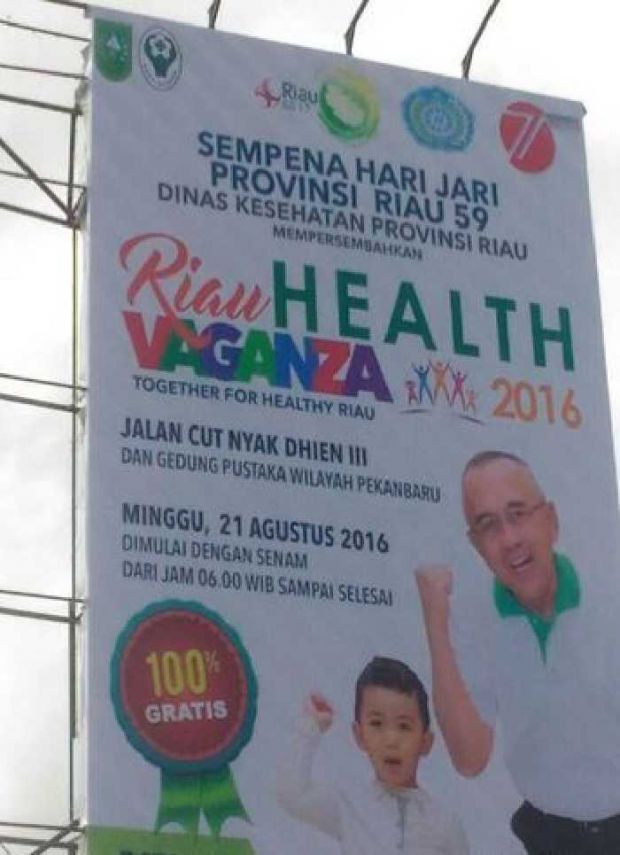 Waduh, Baliho Raksasa Gubernur Riau untuk Acara Kesehatan Sempat Salah, Mestinya Hari Jadi tapi yang Tertulis ”Hari Jari”