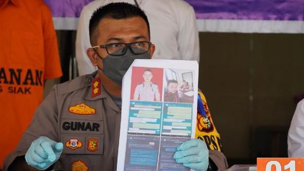 Mengaku sebagai Kanit Narkoba Polres Pelalawan, Pemulung di Riau Tipu Warga Rp382 Juta lewat WA