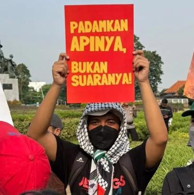 bmahasiswa-di-berbagai-daerah-demonstrasi-tuntut-pemerintah-tetapkan-karhutla-sebagai-bencana