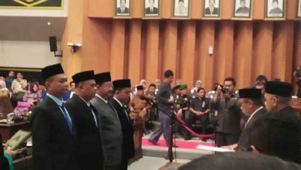 Empat Anggota Baru DPRD Kota Pekanbaru Hasil PAW Dilantik