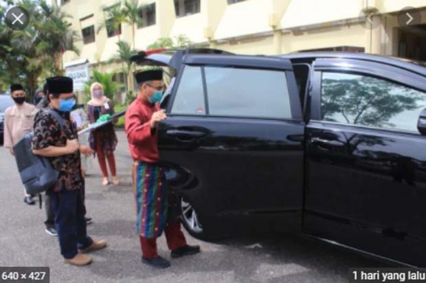 Unilak Dapat Bantuan Mobil Operasional dari Bank Riau Kepri